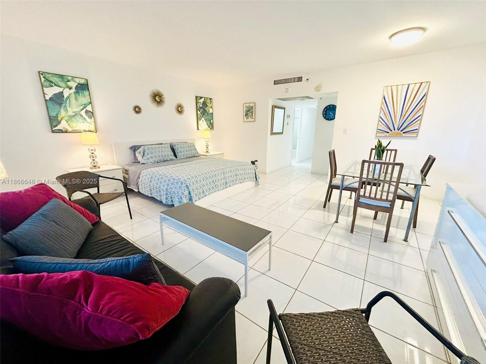 STUDIO AT THE FAMOUS DECOPLAGE BUILDING WITHIN WALKING DISTANCE TO THE BEACH AND THE MOST TRENDY RESTAURANTS AND PLACES IN SOUTH BEACH. LINCOLN RD MEETS THE OCEAN, ACROSS FROM THE RITZ CARLTON AND NEXT TO THE LOWES HOTEL. RENOVATED HEATED POOL AND GYM. ***FULLY FURNISHED UNIT** (WATER, SEWER, CABLE, WIFI, AND VALET PARKING SPACE INCLUDED IN THE RENT)** Rent price may vary for short-term rentals ***$160.00 Move out cleaning fee will be paid upfront****