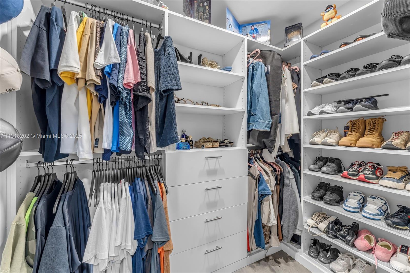 THE MISSIONS - Residential