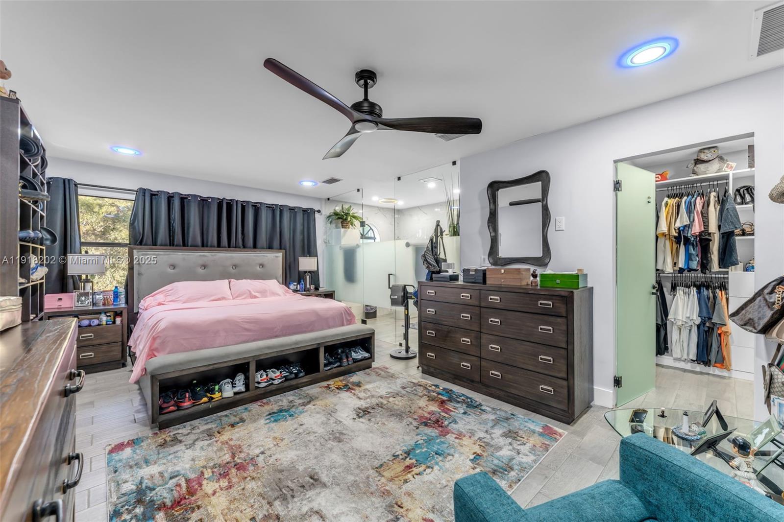 THE MISSIONS - Residential