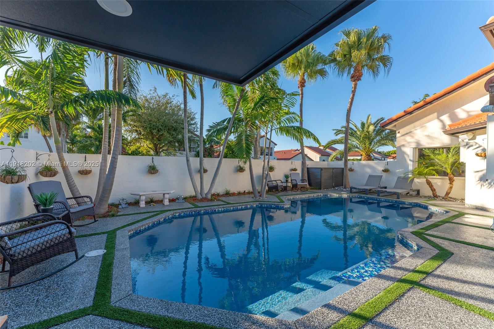 THE MISSIONS - Residential