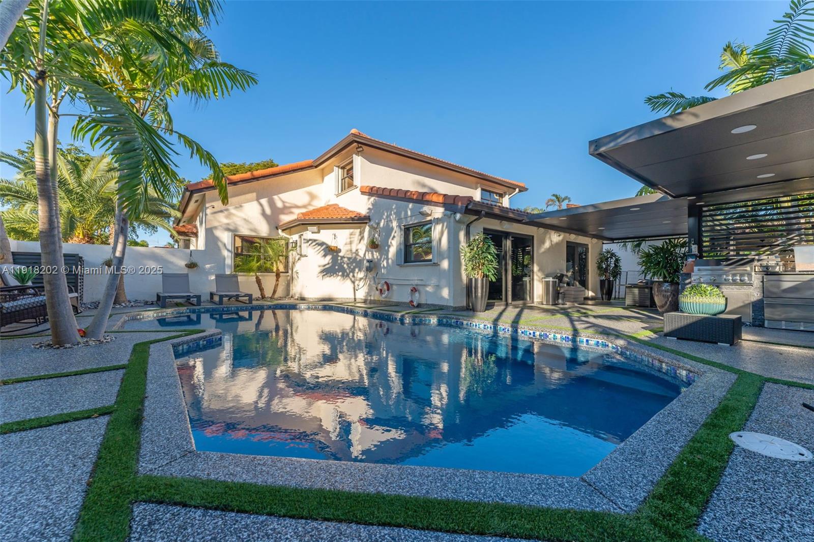 THE MISSIONS - Residential