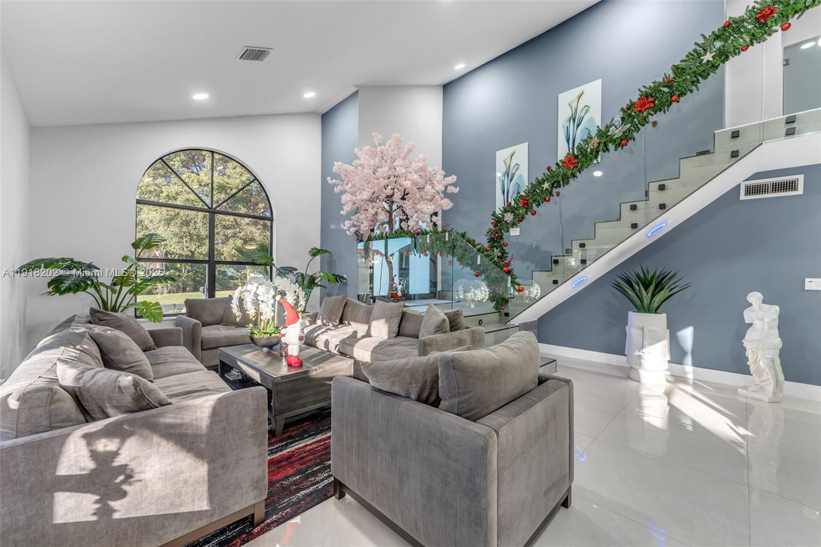 THE MISSIONS - Residential