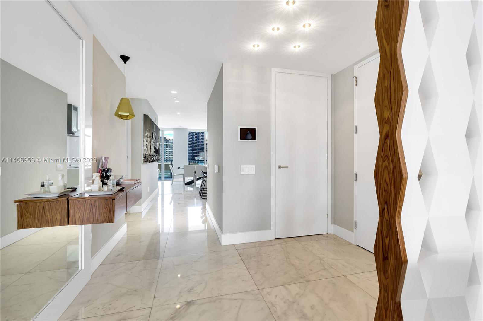 BRICKELLHOUSE CONDO - Residential