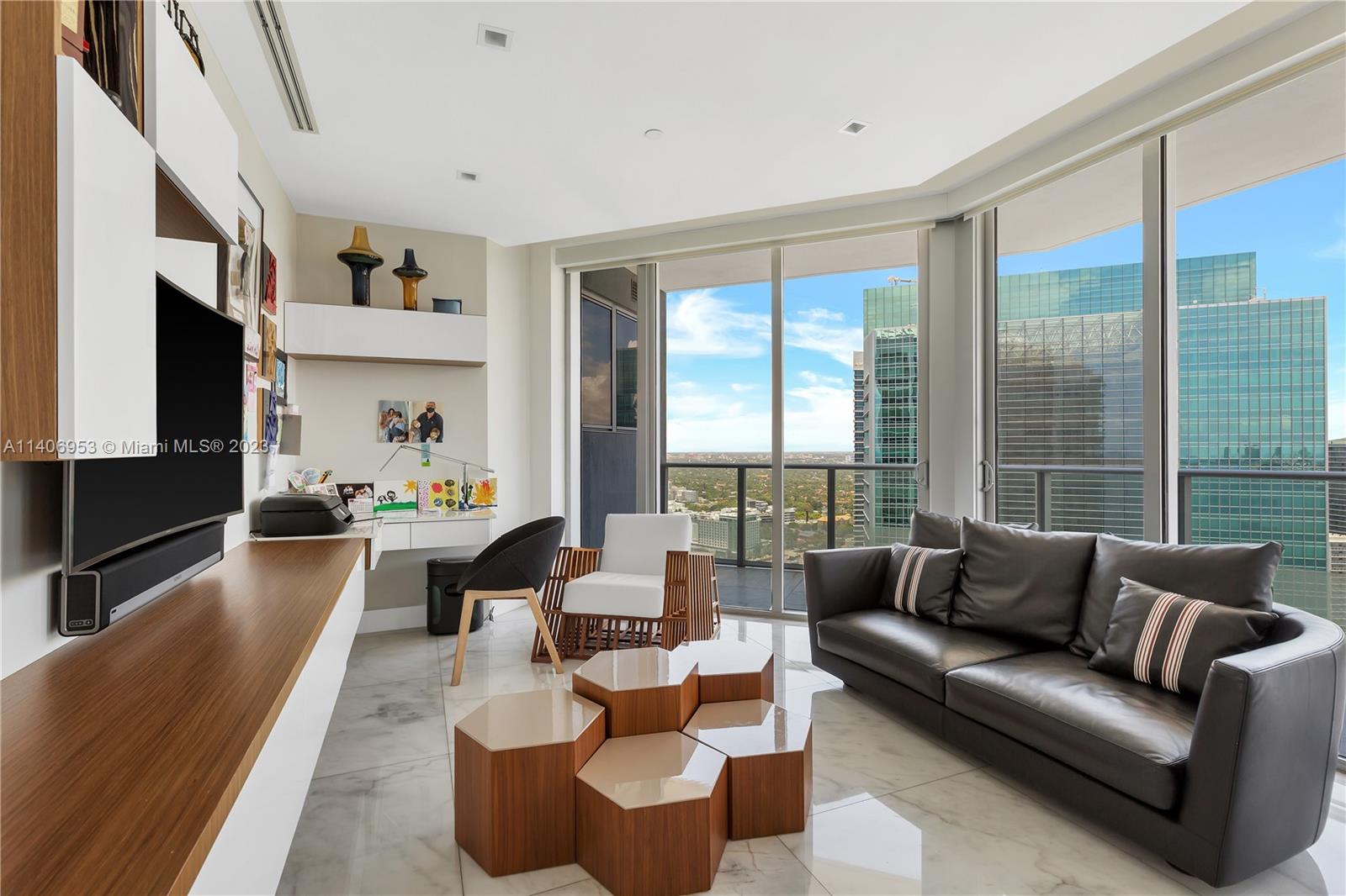 BRICKELLHOUSE CONDO - Residential
