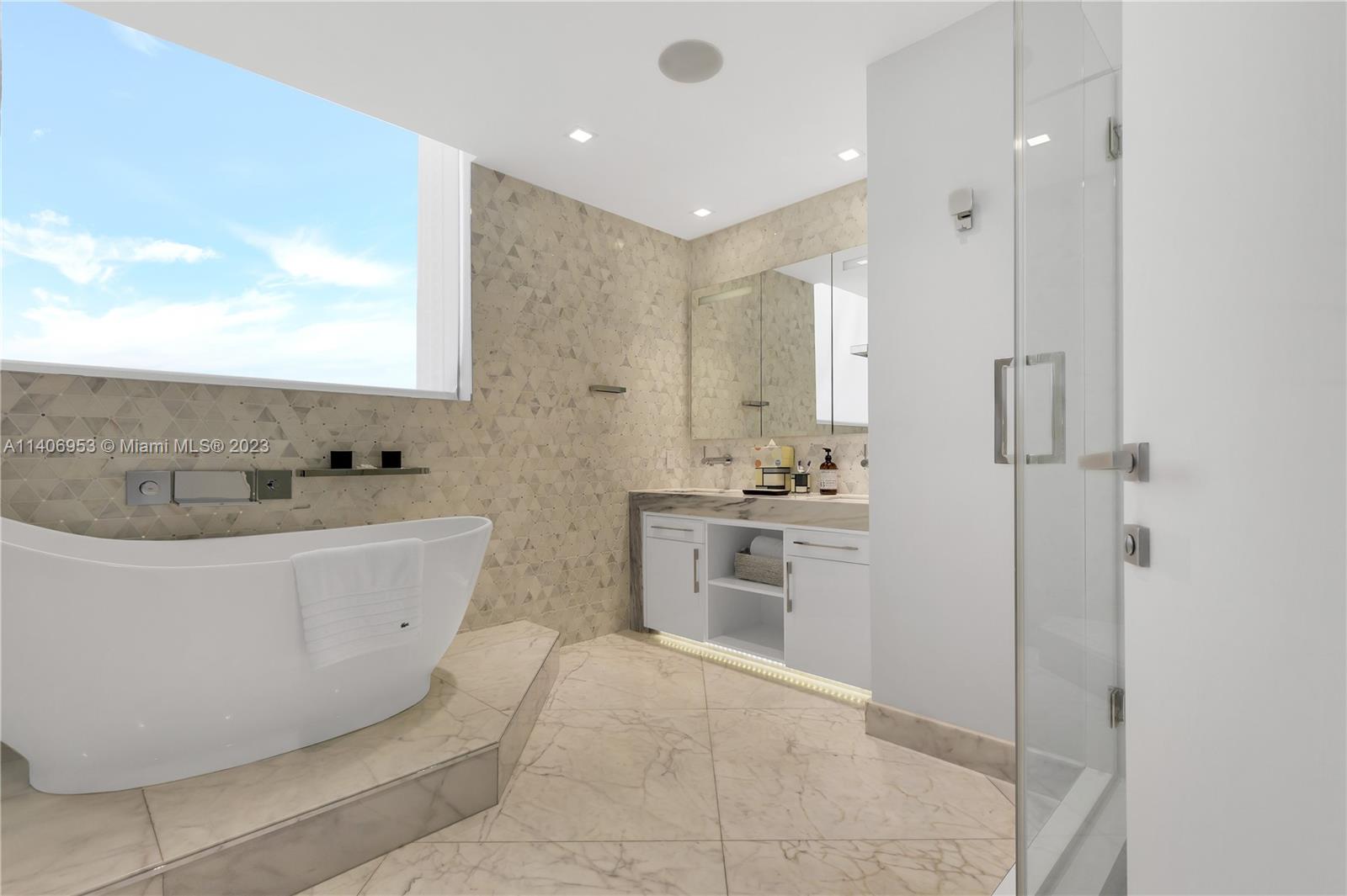 BRICKELLHOUSE CONDO - Residential