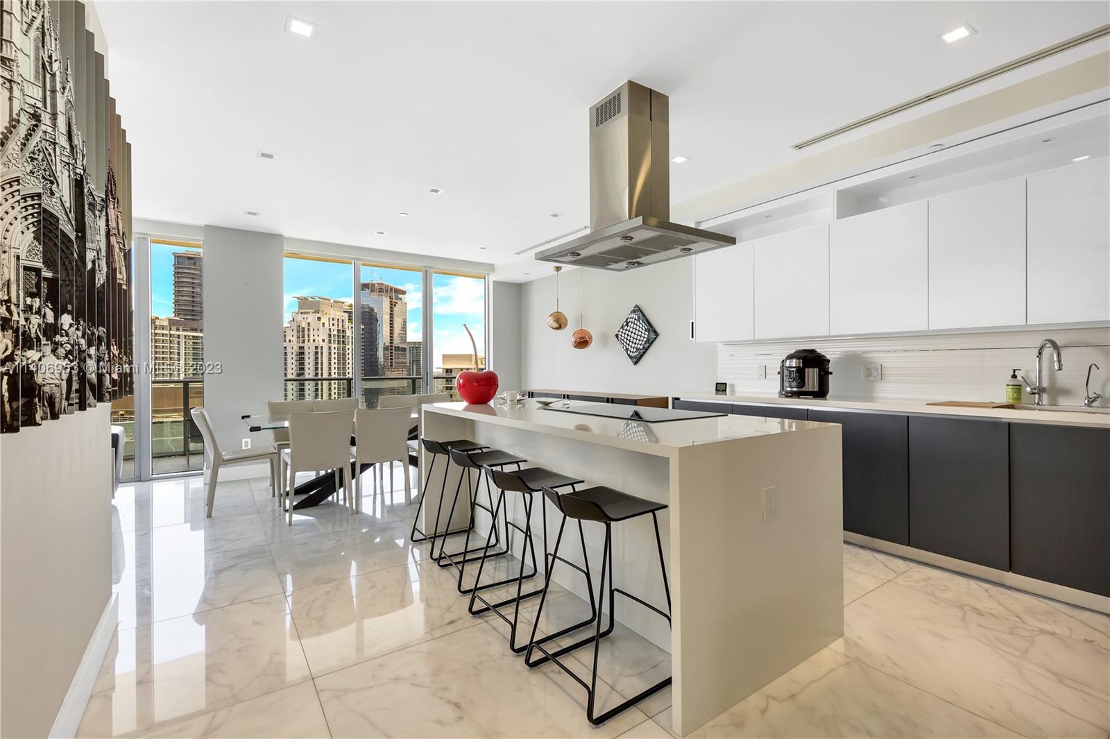 BRICKELLHOUSE CONDO - Residential