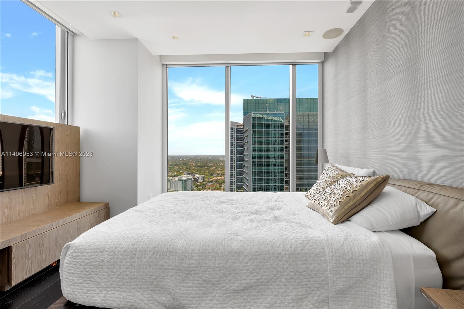 BRICKELLHOUSE CONDO - Residential