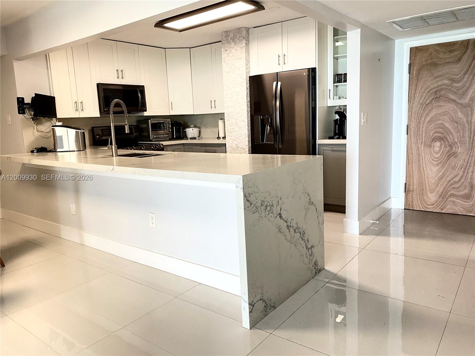 OCEAN PARK CONDO - Residential