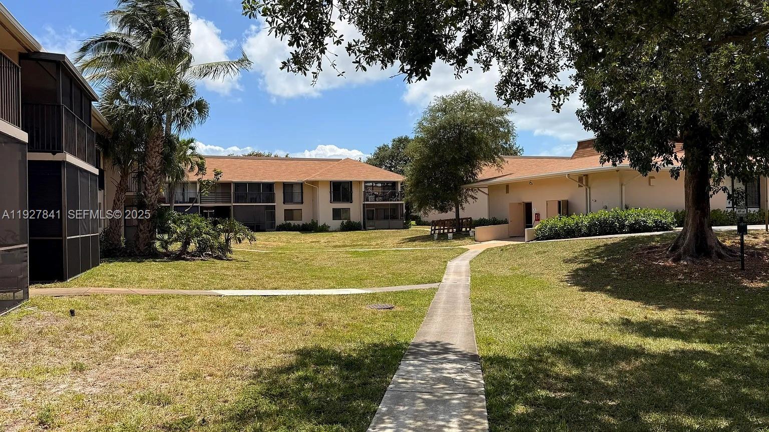 HAMPTON COURT CONDO - Residential