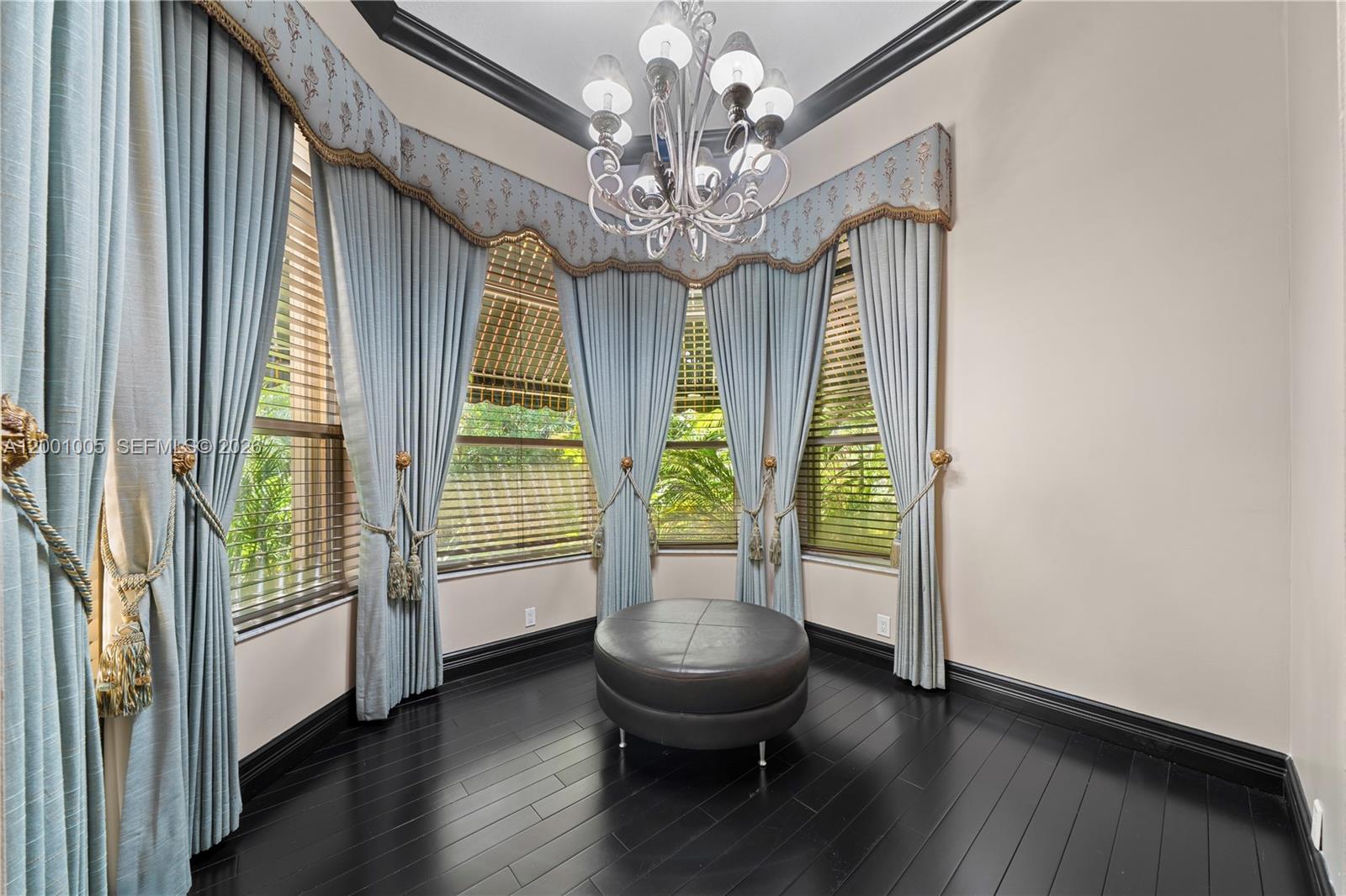 GROVES PARK - Residential Lease