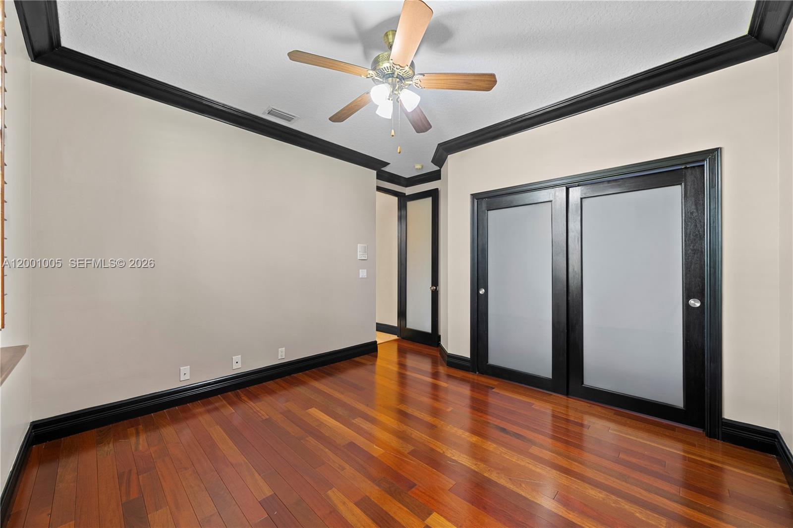 GROVES PARK - Residential Lease