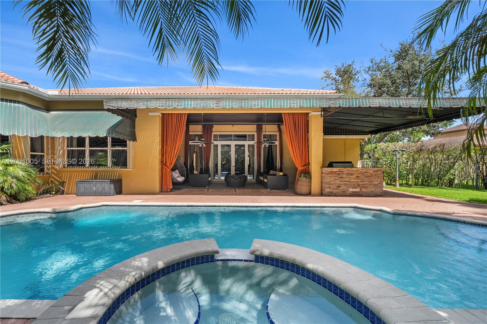 GROVES PARK - Residential Lease