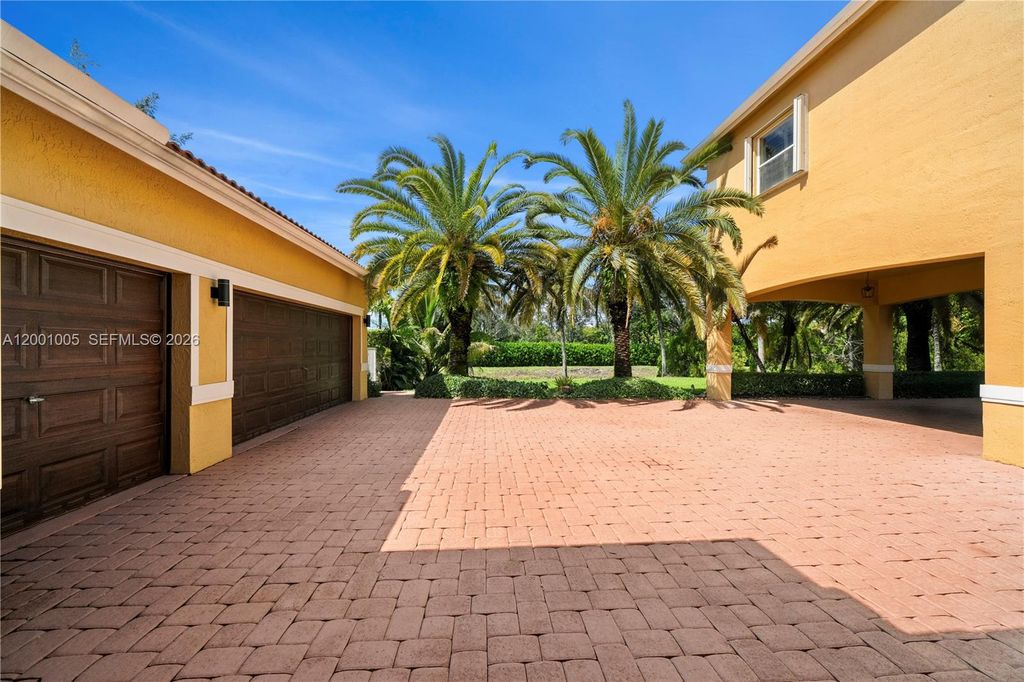 Photo of 14130 SW 33rd Ct, Davie, FL 33330 (MLS # A12001005)