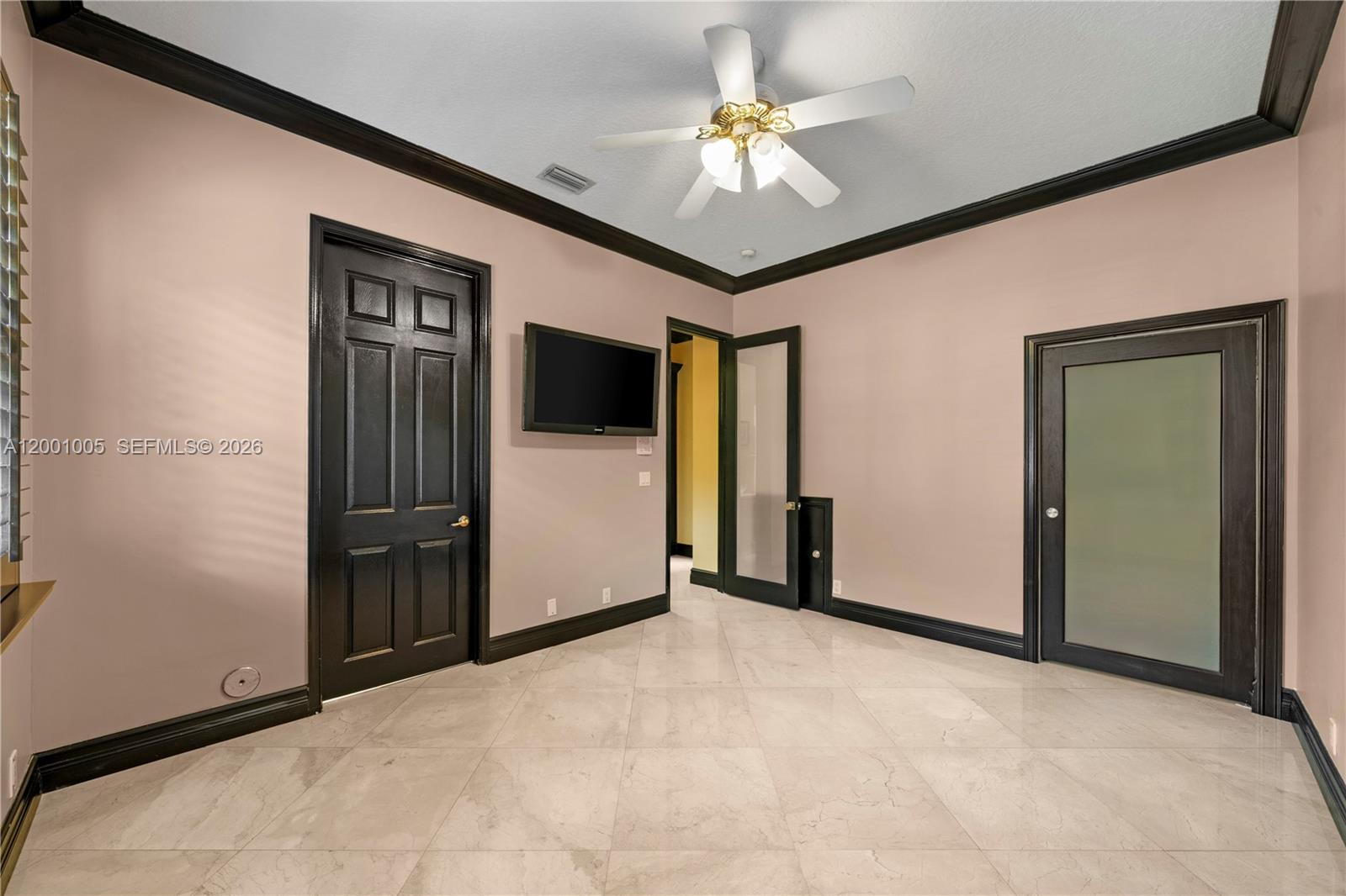 GROVES PARK - Residential Lease