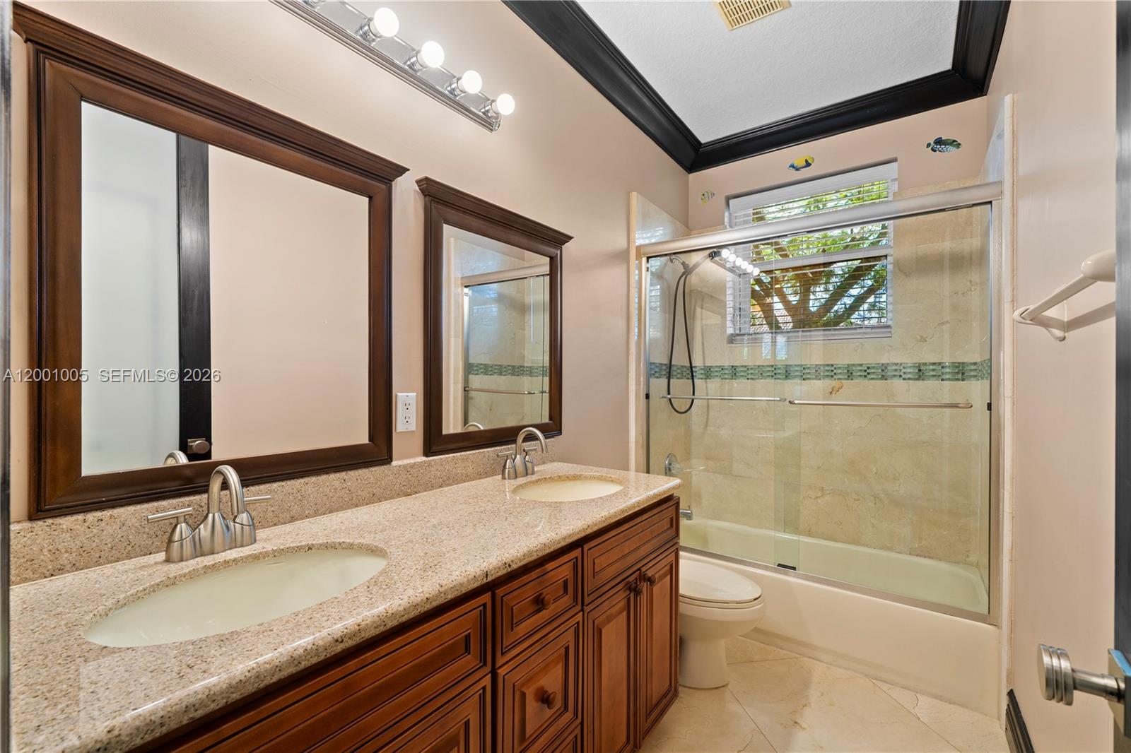 GROVES PARK - Residential Lease