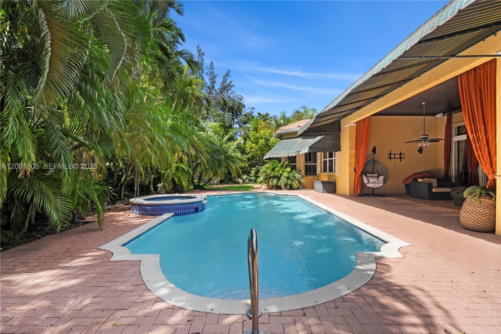 GROVES PARK - Residential Lease