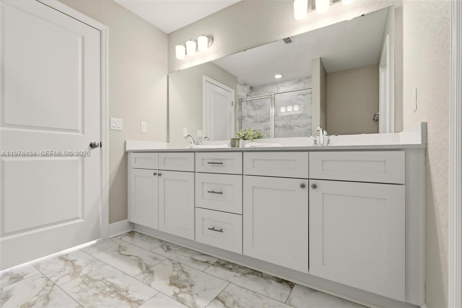 Sun N Lake - Residential