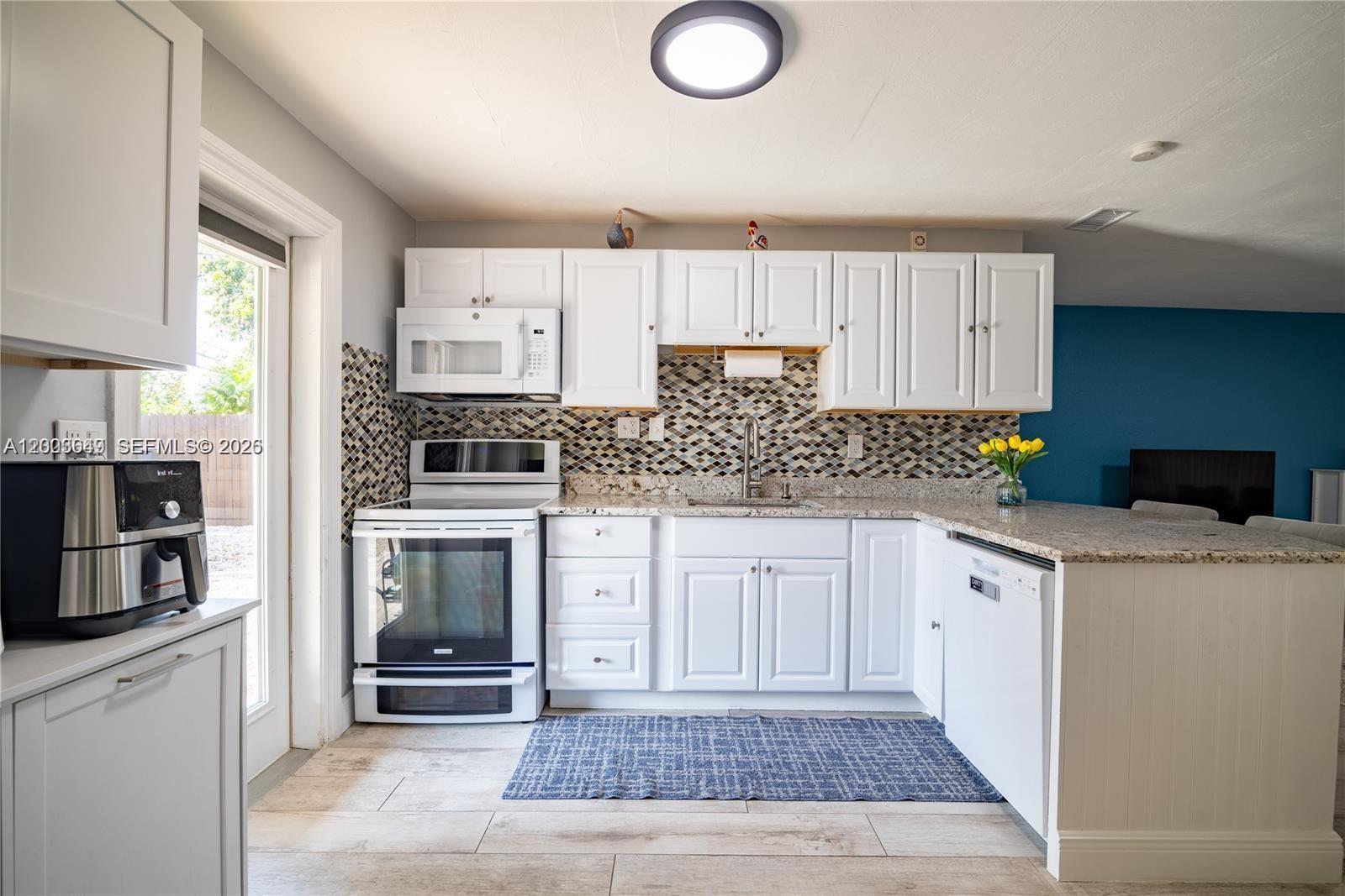 CRESTHAVEN NO 5 - Residential