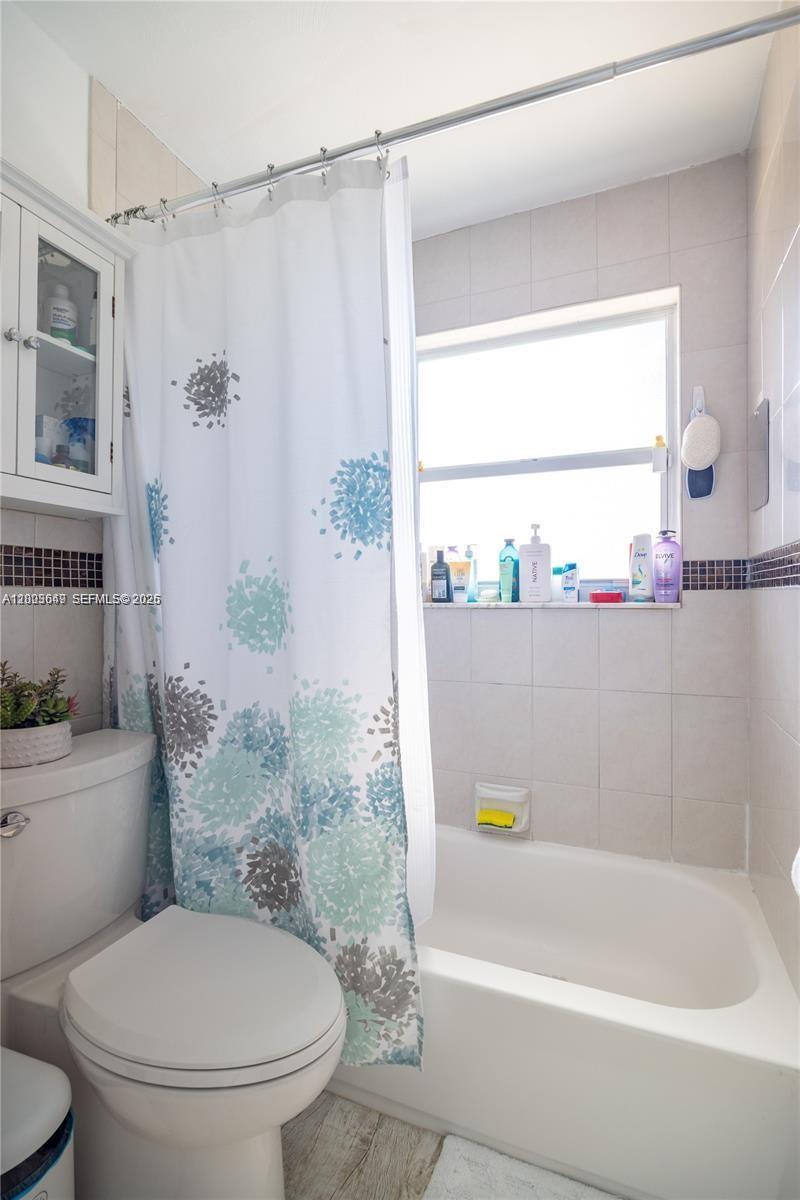 CRESTHAVEN NO 5 - Residential