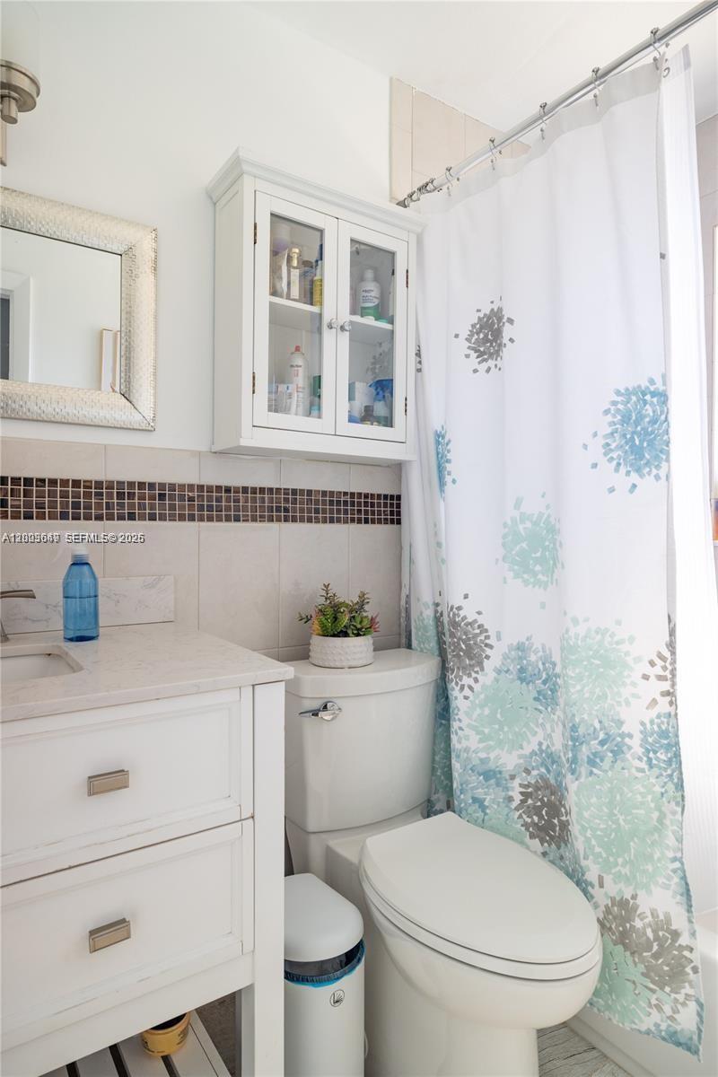 CRESTHAVEN NO 5 - Residential