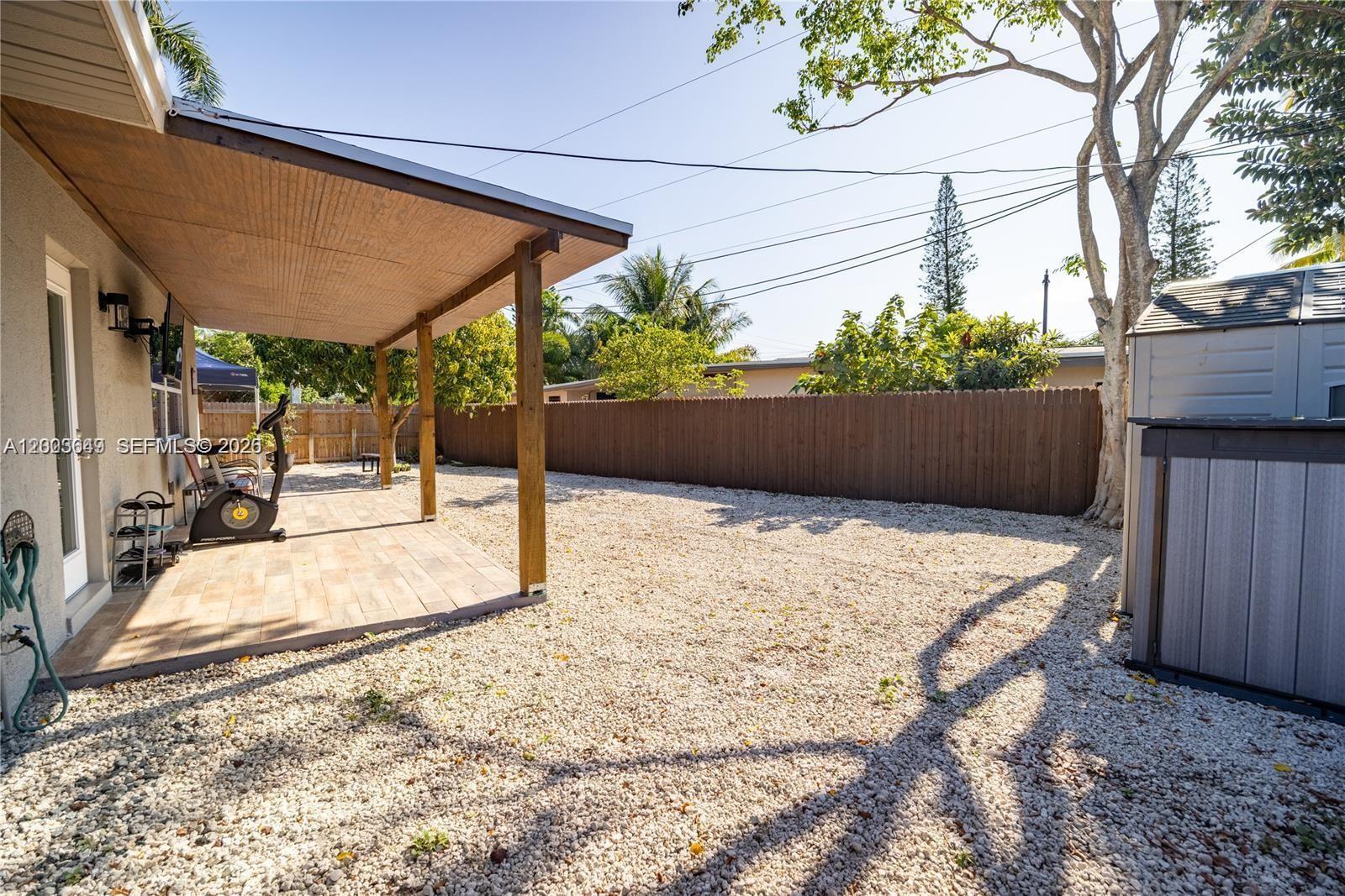 CRESTHAVEN NO 5 - Residential