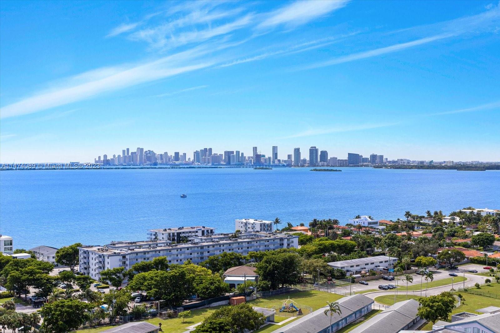 THE GRANDVIEW PALACE COND - Residential