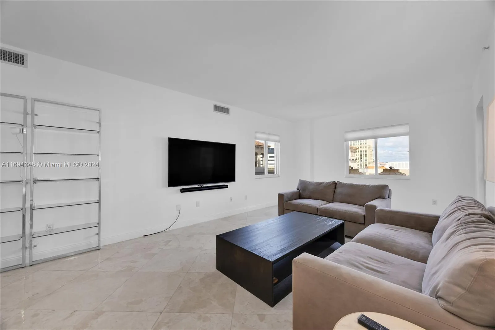 Coral Gables, Florida 33134, United States, 2 Bedrooms Bedrooms, ,2 BathroomsBathrooms,Residential,Active,32580