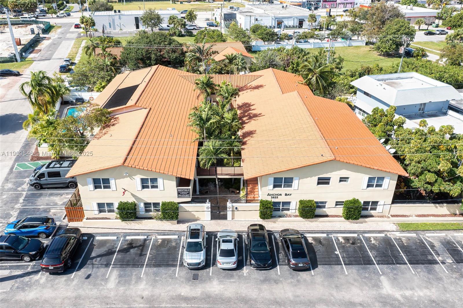 EVERGLADE LAND SALES CO - Residential Lease