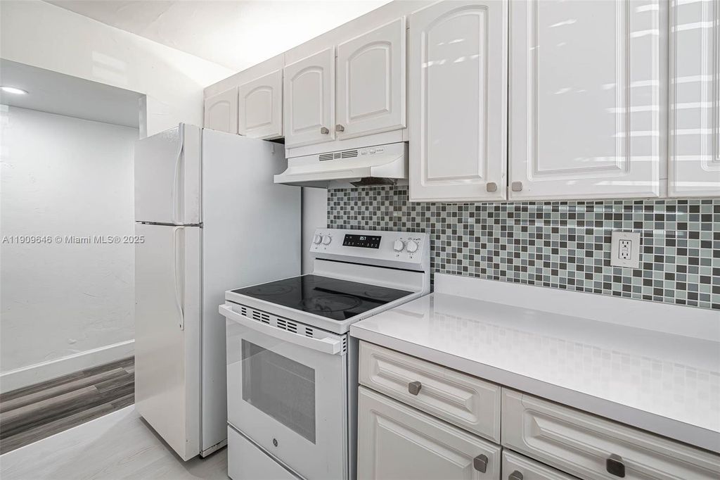 Photo of 2025 Miami Rd #9, Fort Lauderdale, FL 33316 (MLS # A11909646)