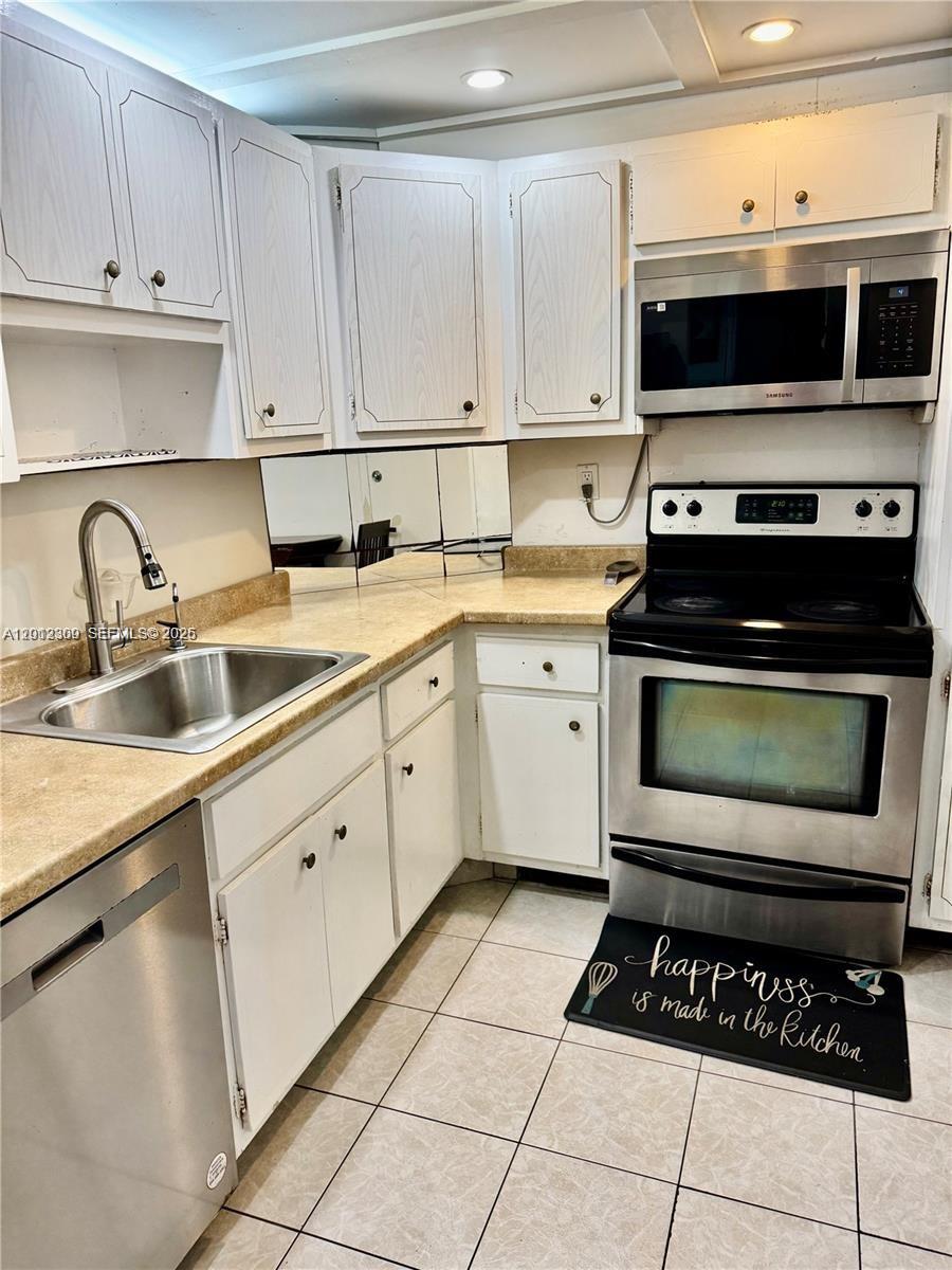 ARLEN HOUSE CONDO - Residential Lease