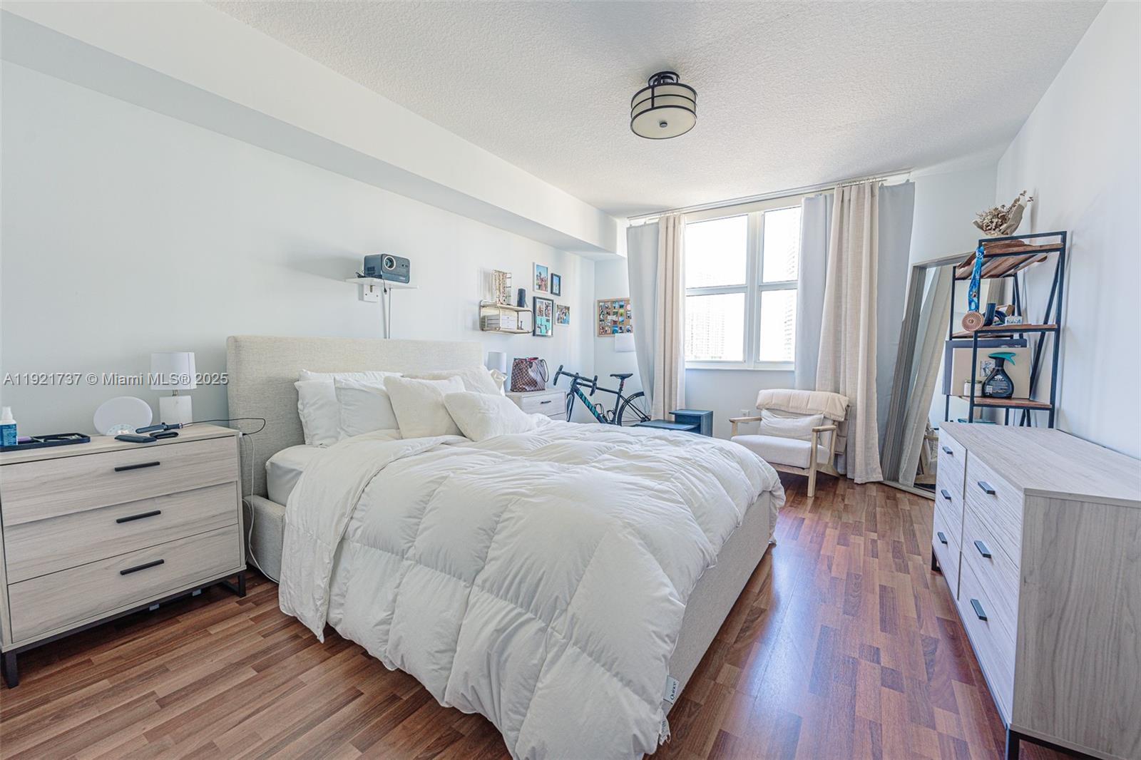 BRICKELL ON THE RIVER N T - Residential Lease