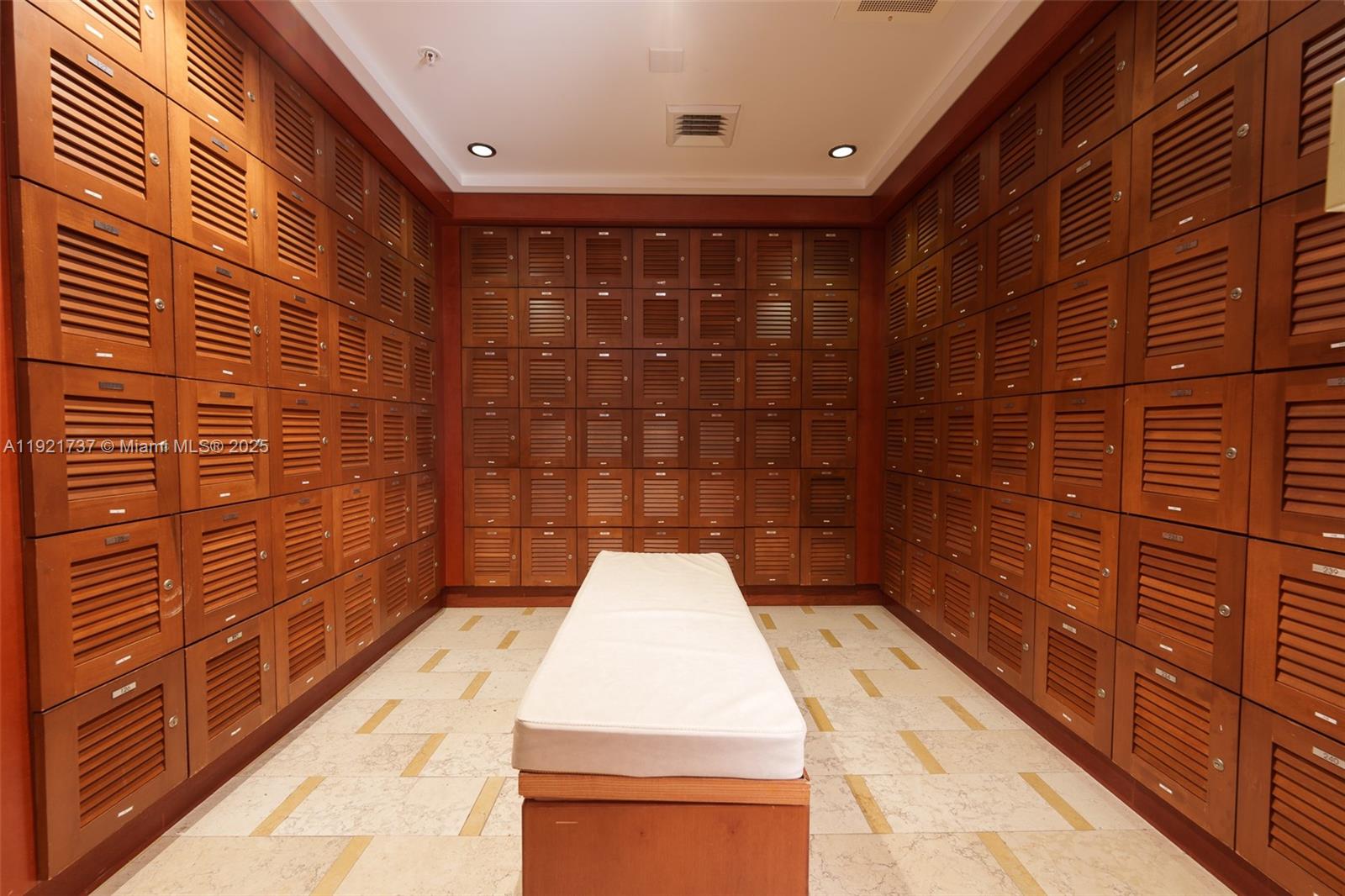 BRICKELL ON THE RIVER N T - Residential Lease