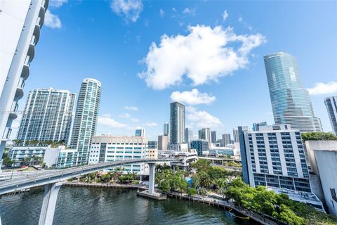 31 SE 5 ST 1603 Miami FL 33131