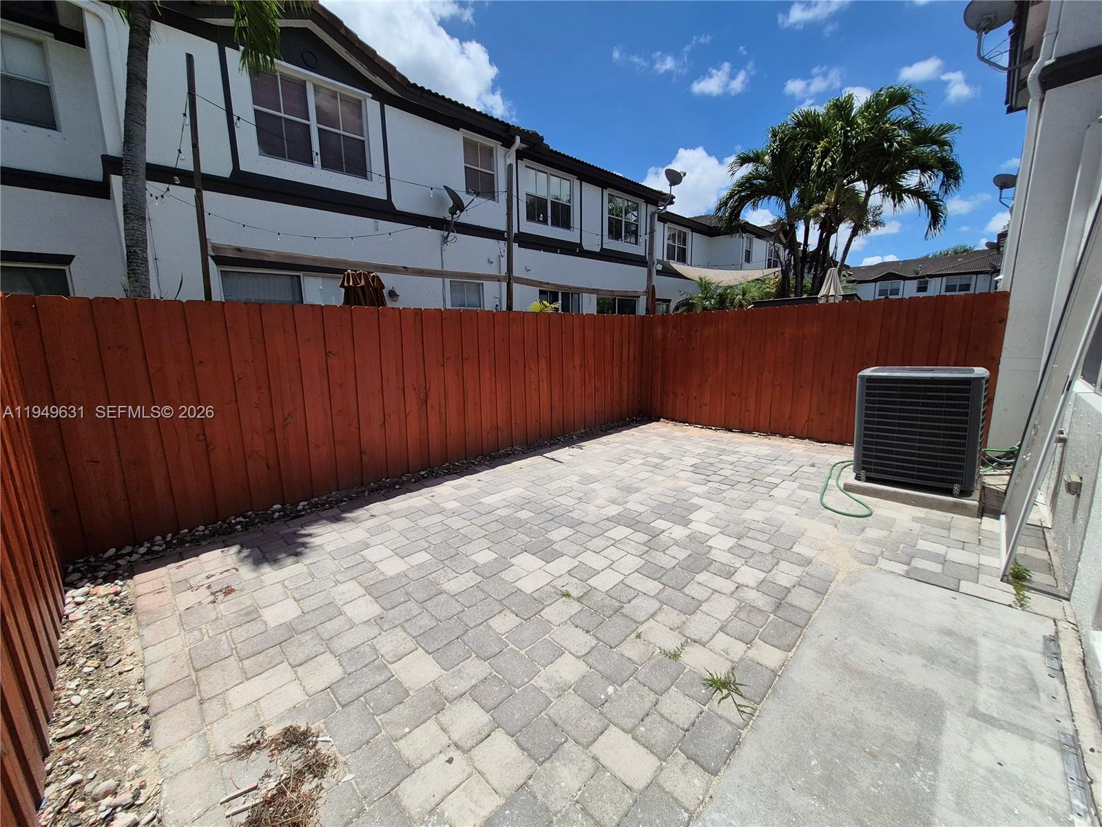 DORAL ISLES NORTH SEC TWO - Residential