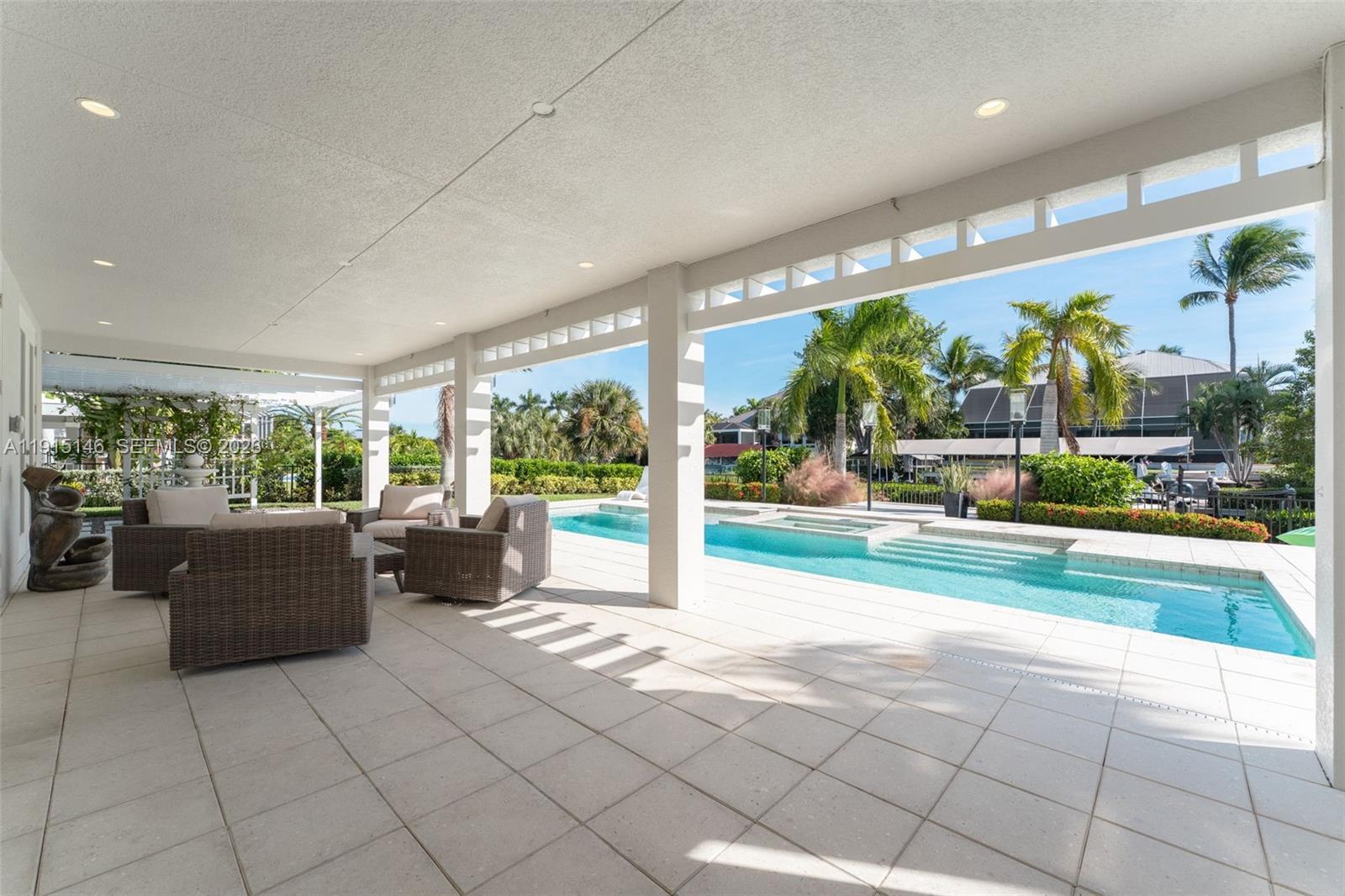 TIDEWATER ISLAND - Residential