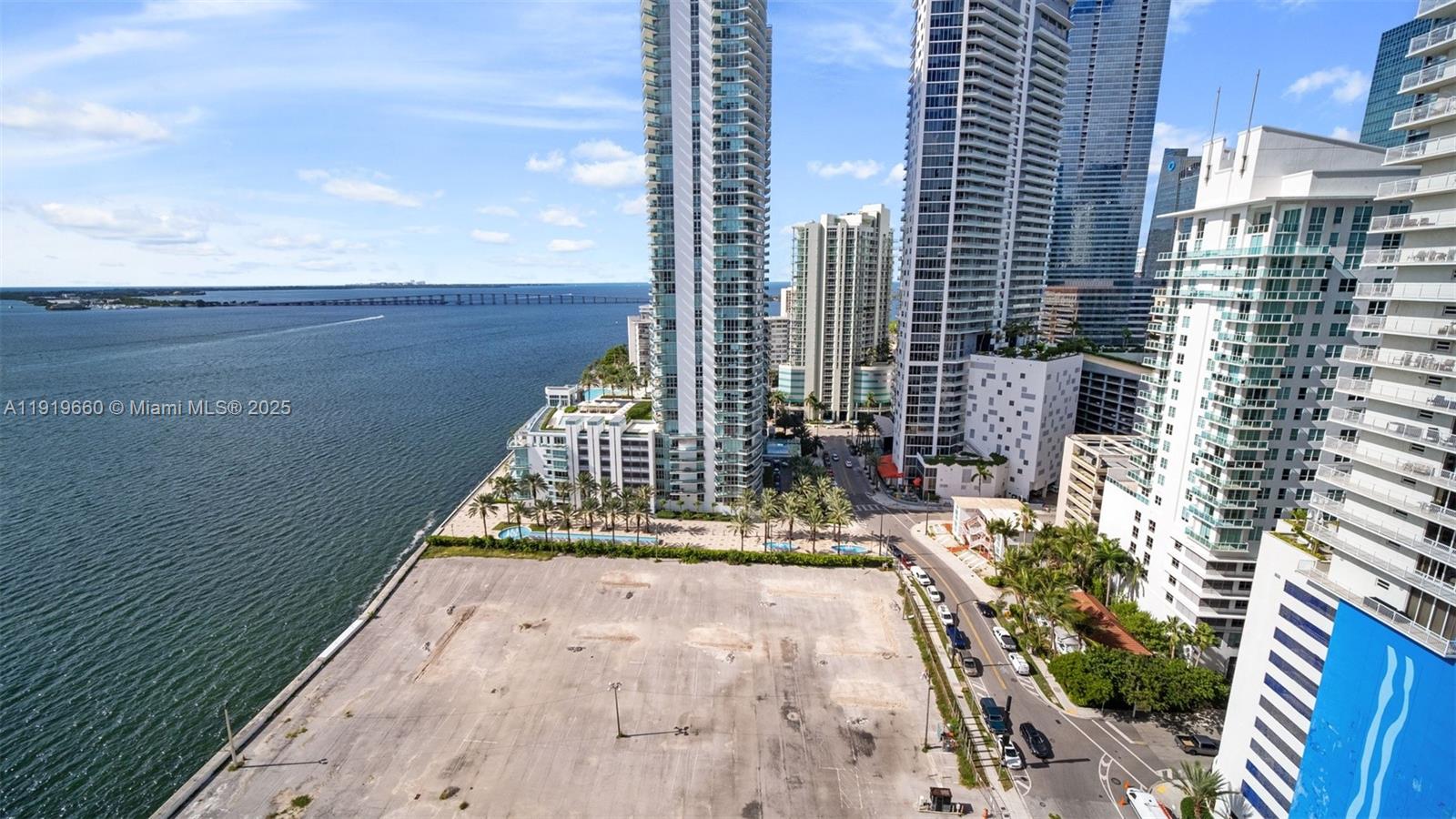 THE MARK ON BRICKELL COND - Residential