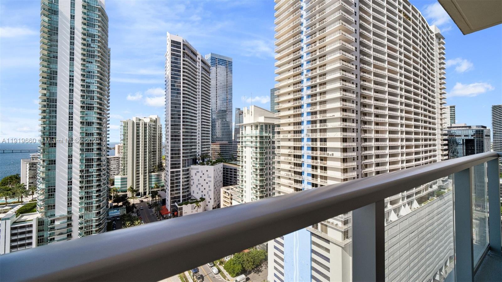 THE MARK ON BRICKELL COND - Residential