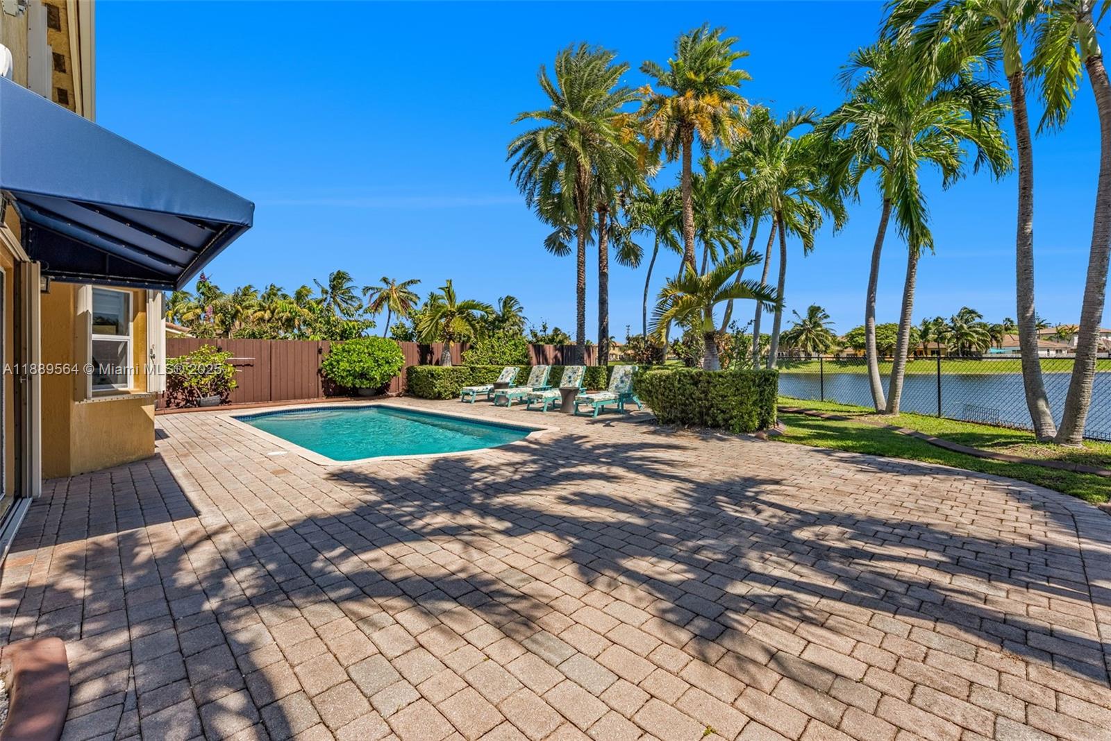 PELICAN BAY AT OLD CUTLER - Residential