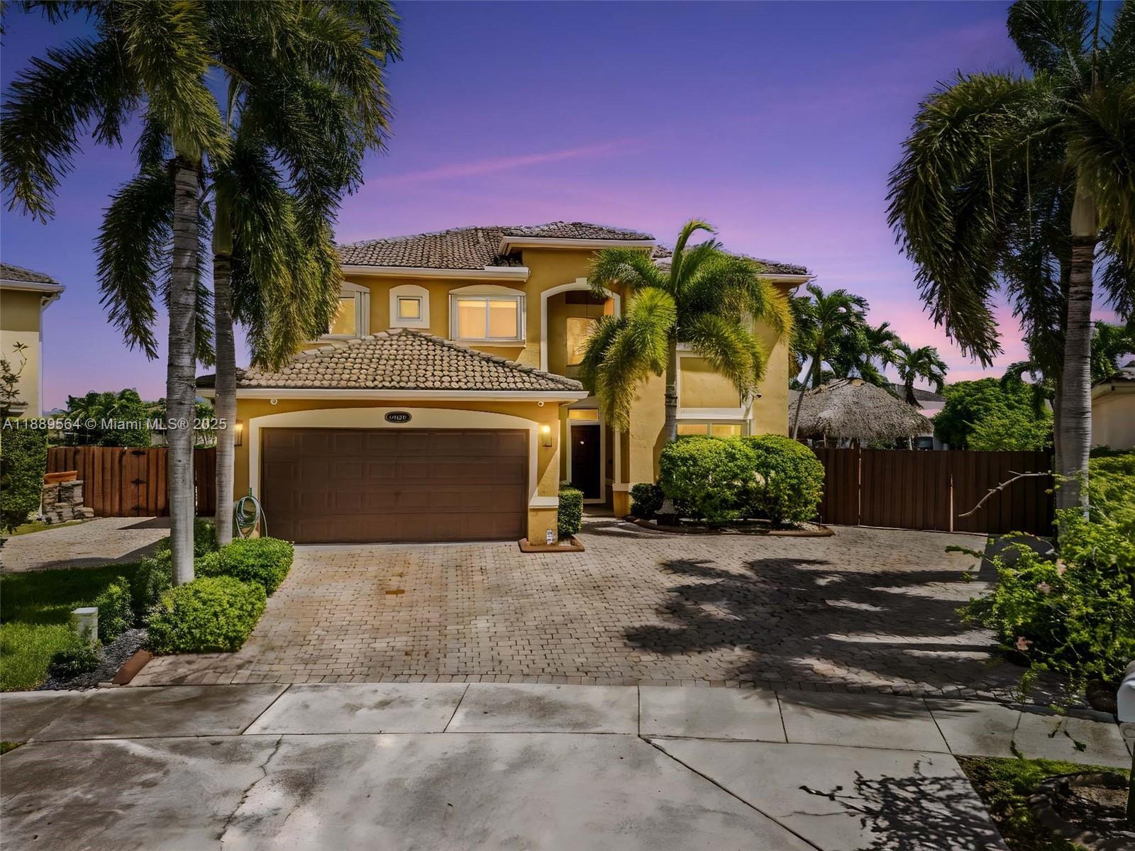 PELICAN BAY AT OLD CUTLER - Residential