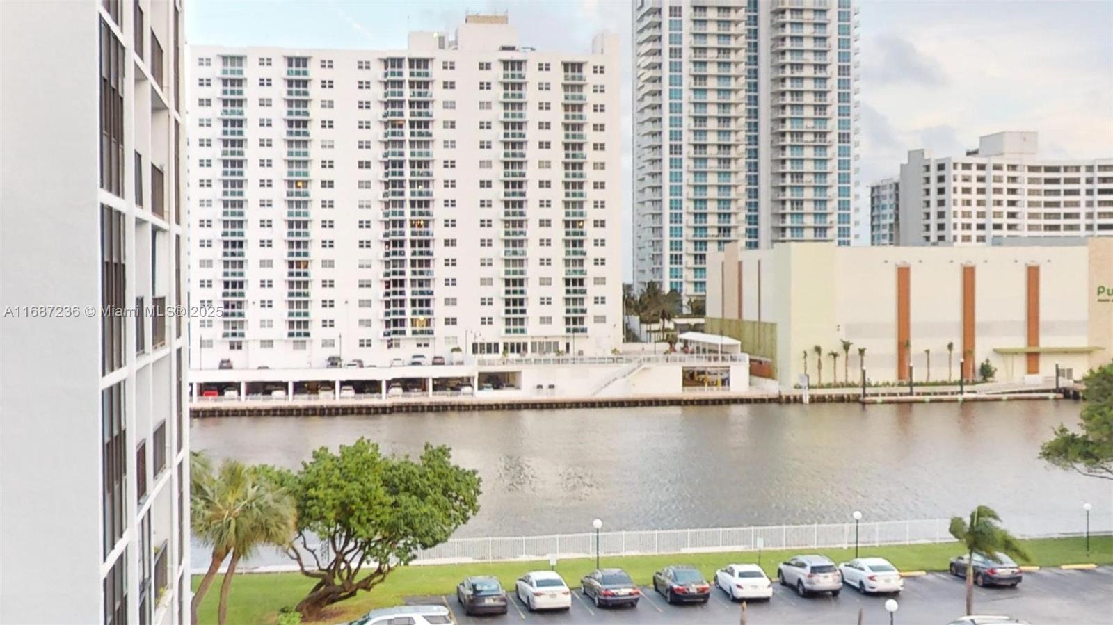 OCEANVIEW PARK CONDO - Residential