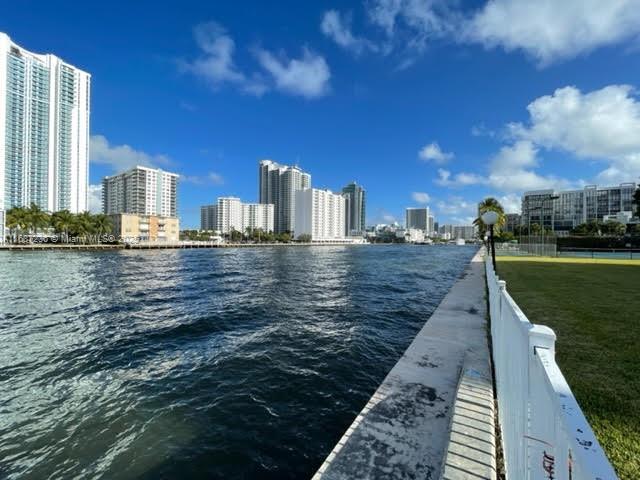 OCEANVIEW PARK CONDO - Residential