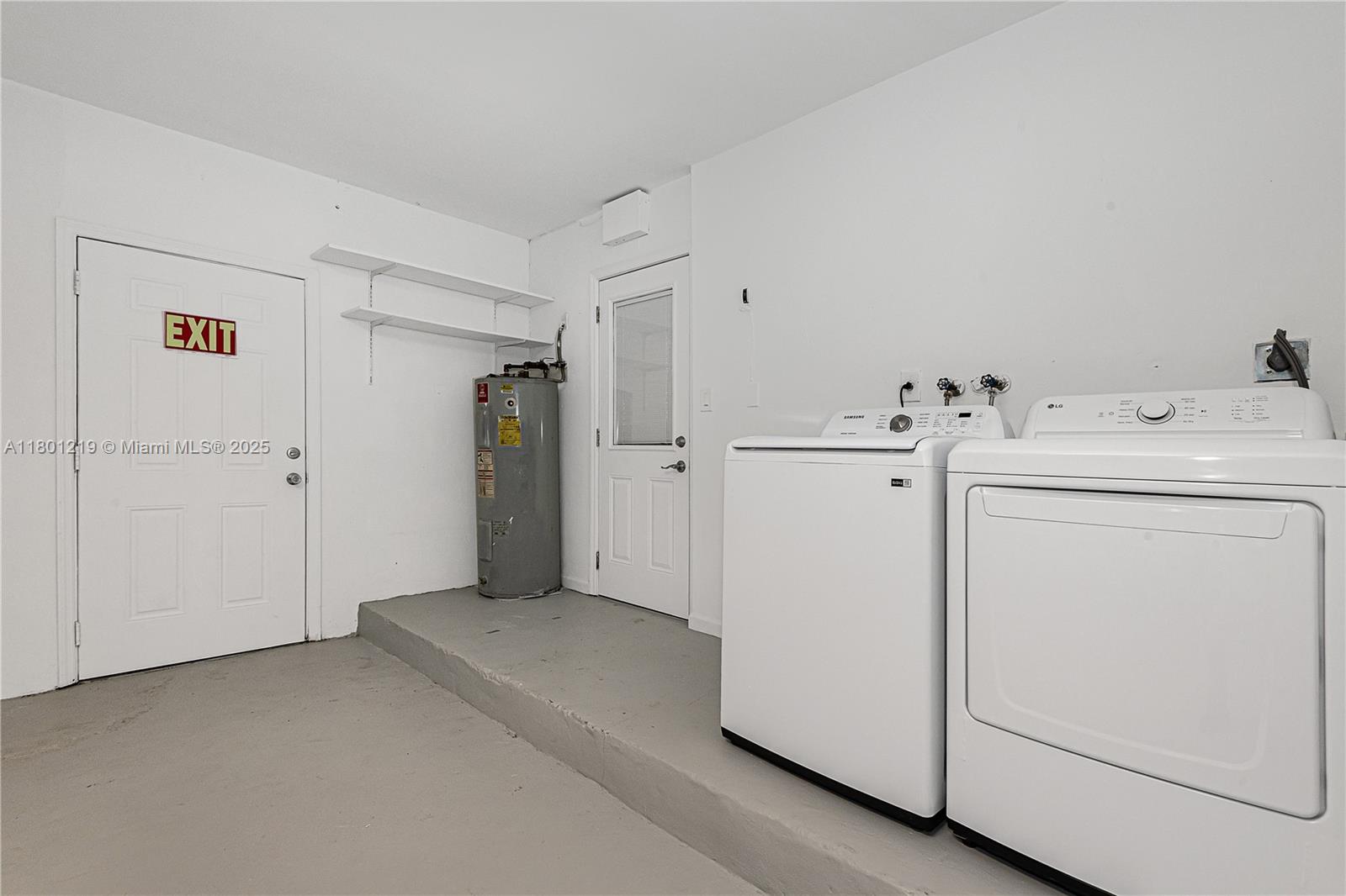 CENTRAL DANIA HEIGHTS - Residential Lease