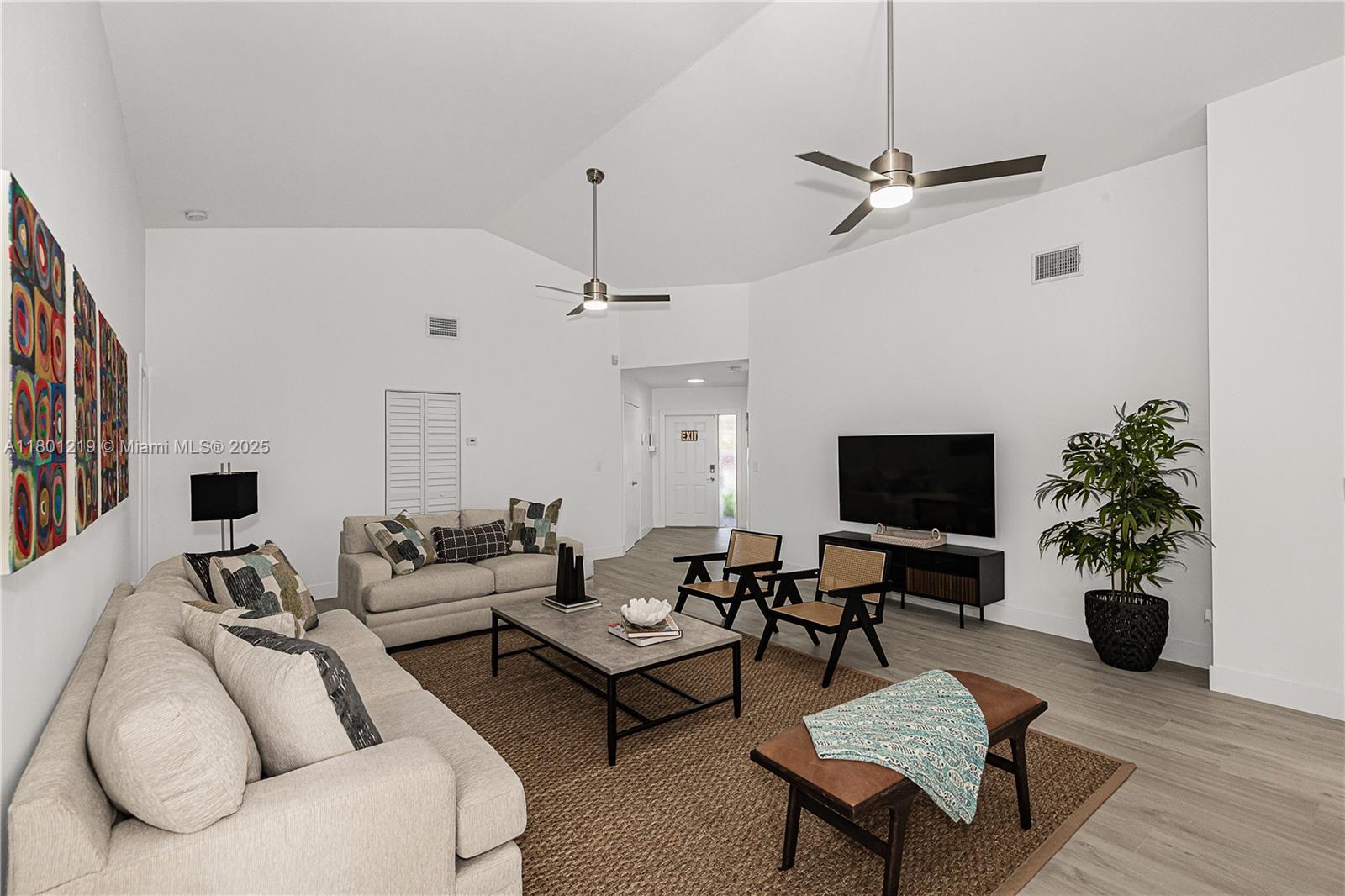 CENTRAL DANIA HEIGHTS - Residential Lease