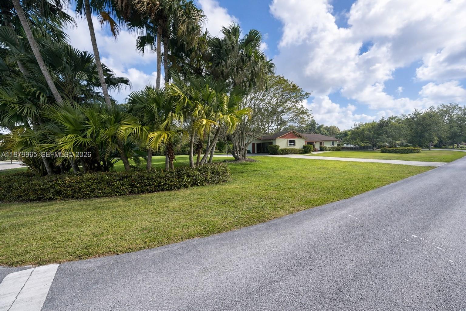 THE REDLANDS SEC 1 - Land