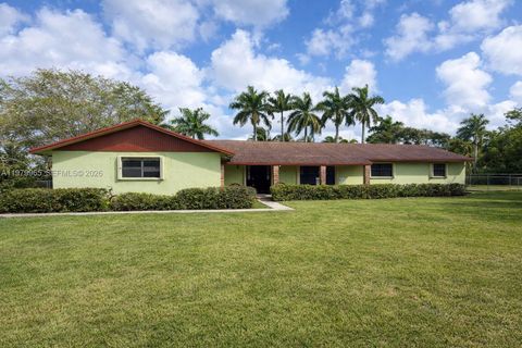 16981 SW 276th St Homestead FL 33031