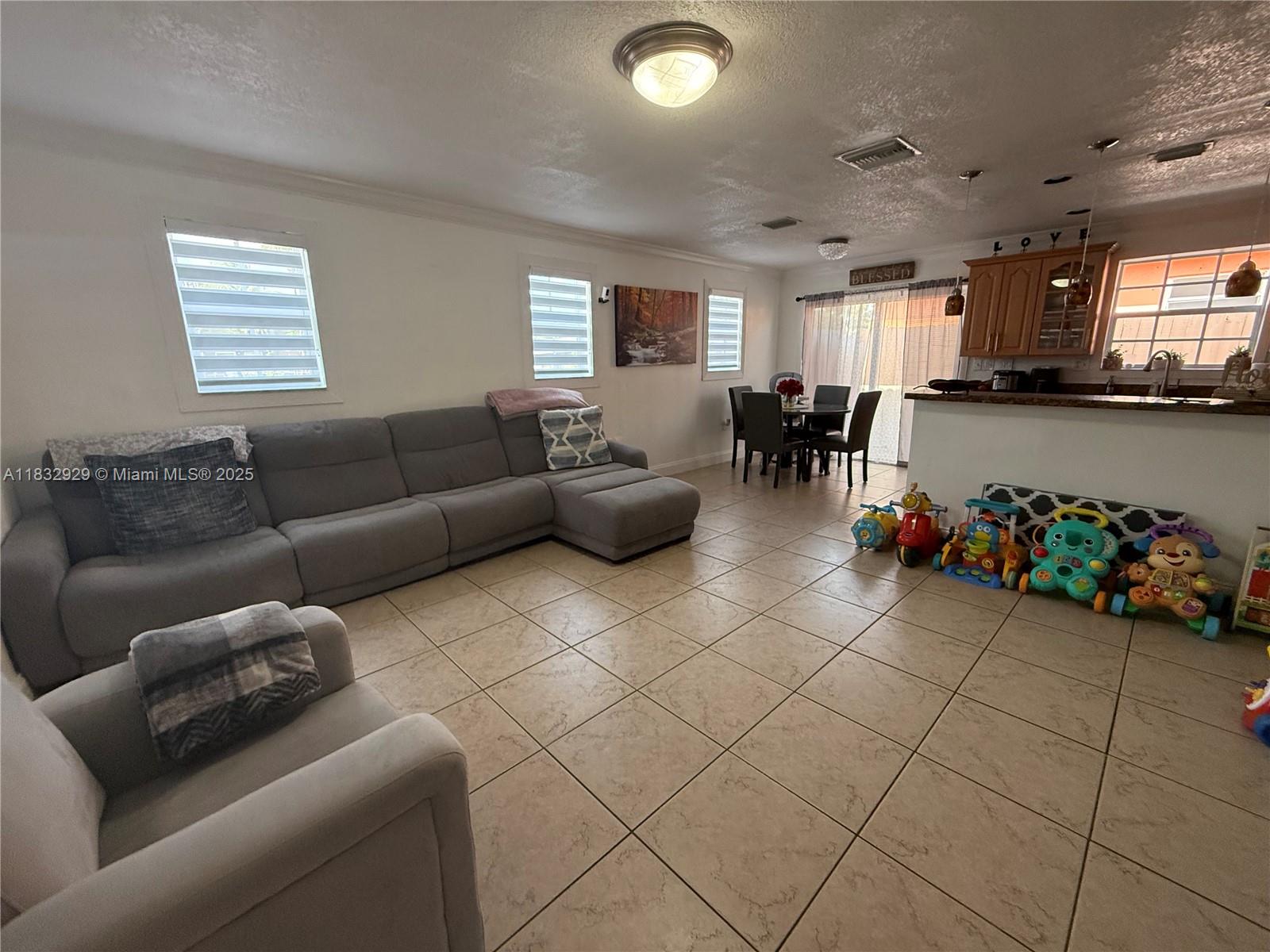 SUNLAND PARK SECTION 2 - Residential