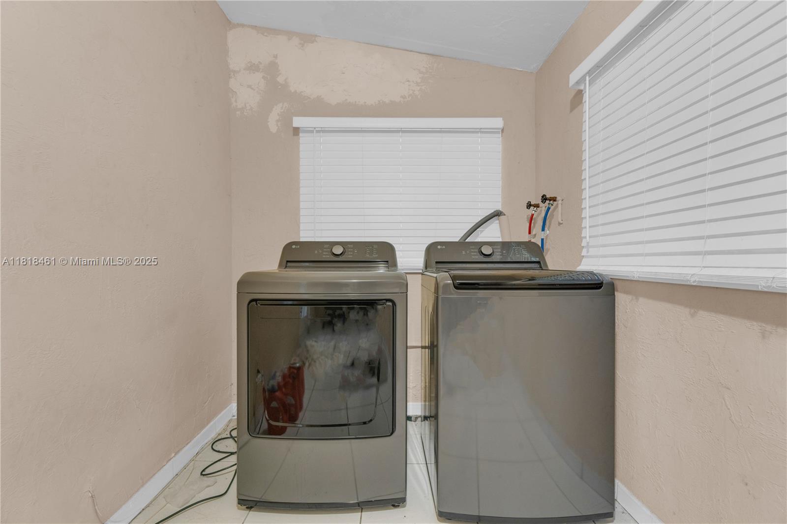 COMM LIBERTY CITY 2ND SEC - Residential