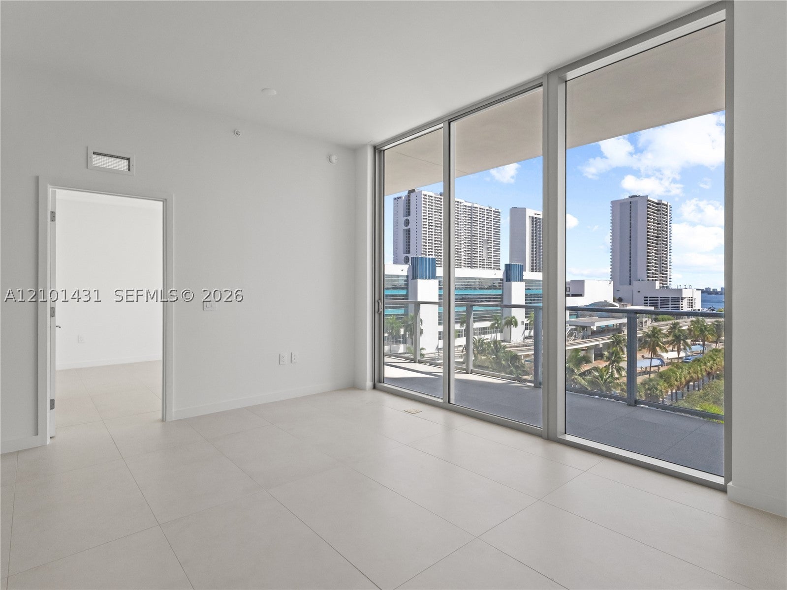 1400 Biscayne Blvd 608