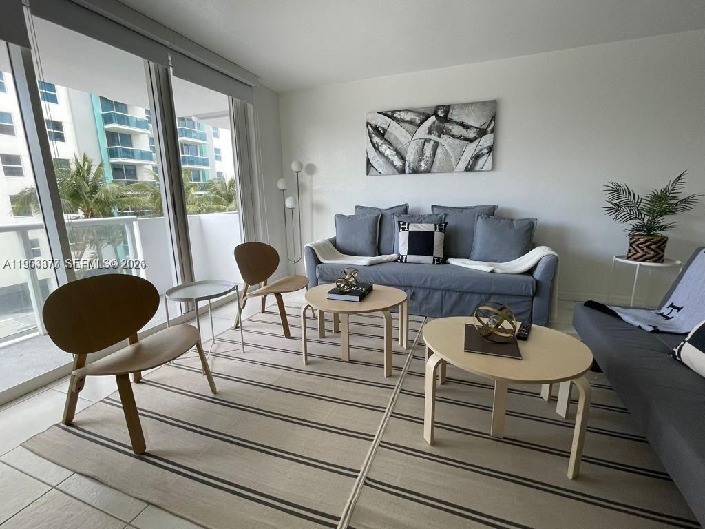 9195 Collins Ave 413