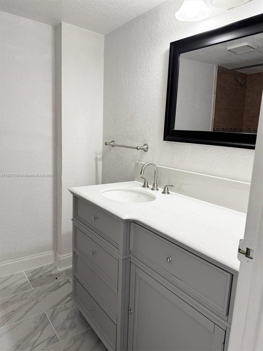 PINEBROOKE CONDO BLDG H - Residential